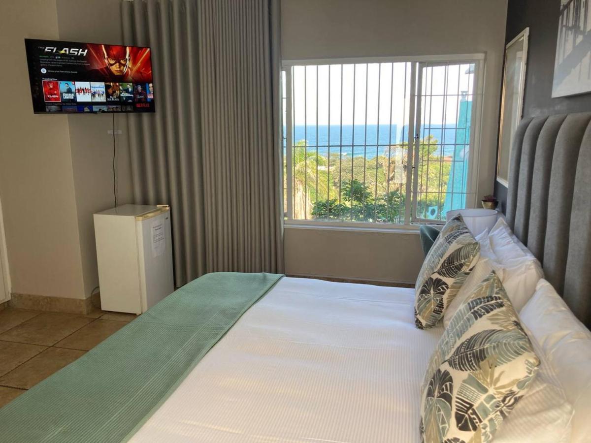 Ocean Rocks Villa, Umhlanga ダーバン エクステリア 写真