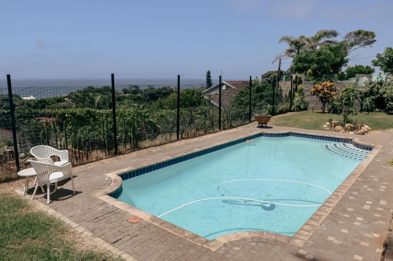 Ocean Rocks Villa, Umhlanga ダーバン エクステリア 写真