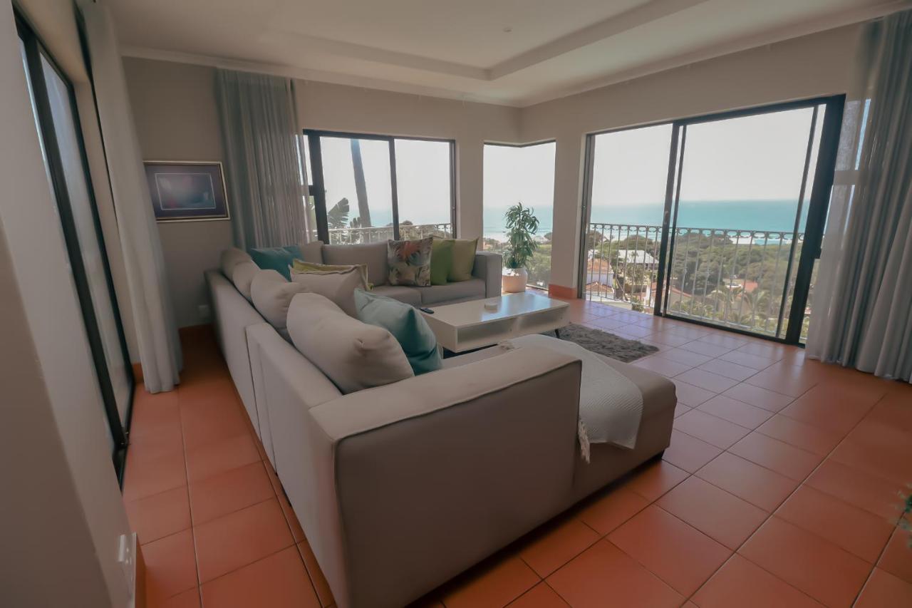 Ocean Rocks Villa, Umhlanga ダーバン エクステリア 写真
